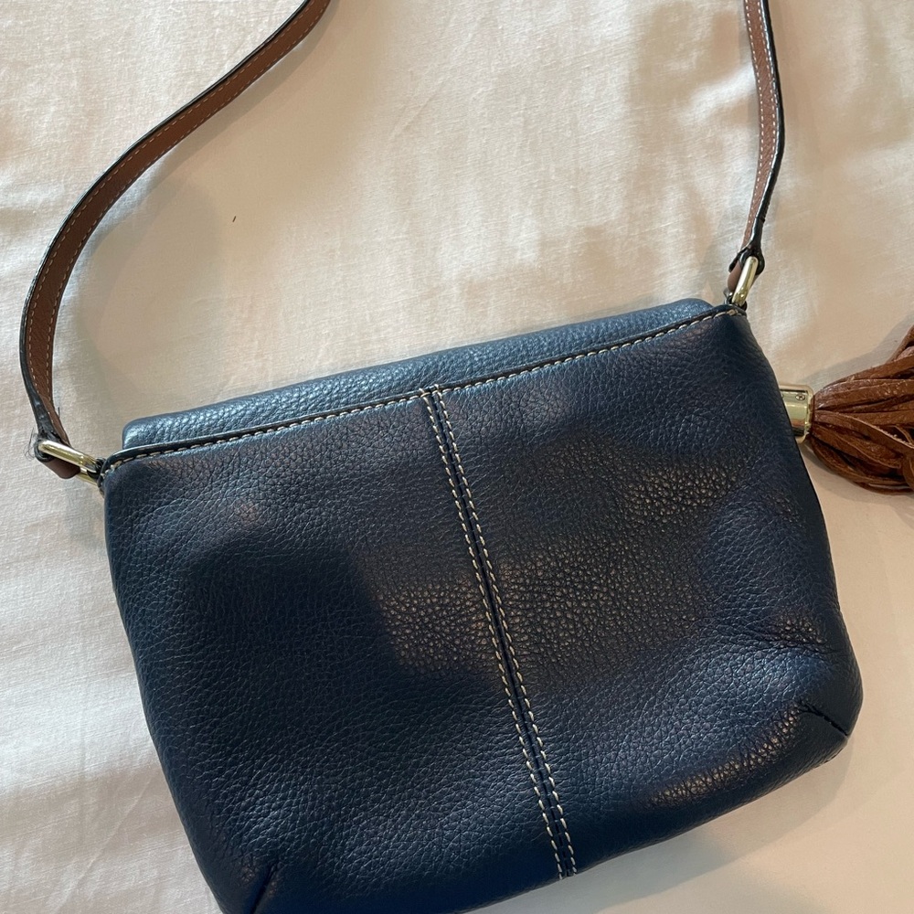 Leather Calvin Klein Navy Crossbody Bag. Brown Leather Strap & Gold Hardware. - Picture 9 of 12